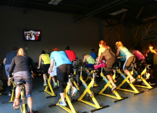 group cycling together